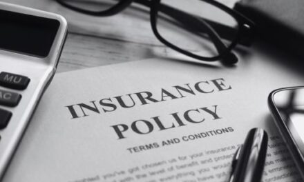 The Difference Between Life Insurance & Business Insurance: Do You Need Both?